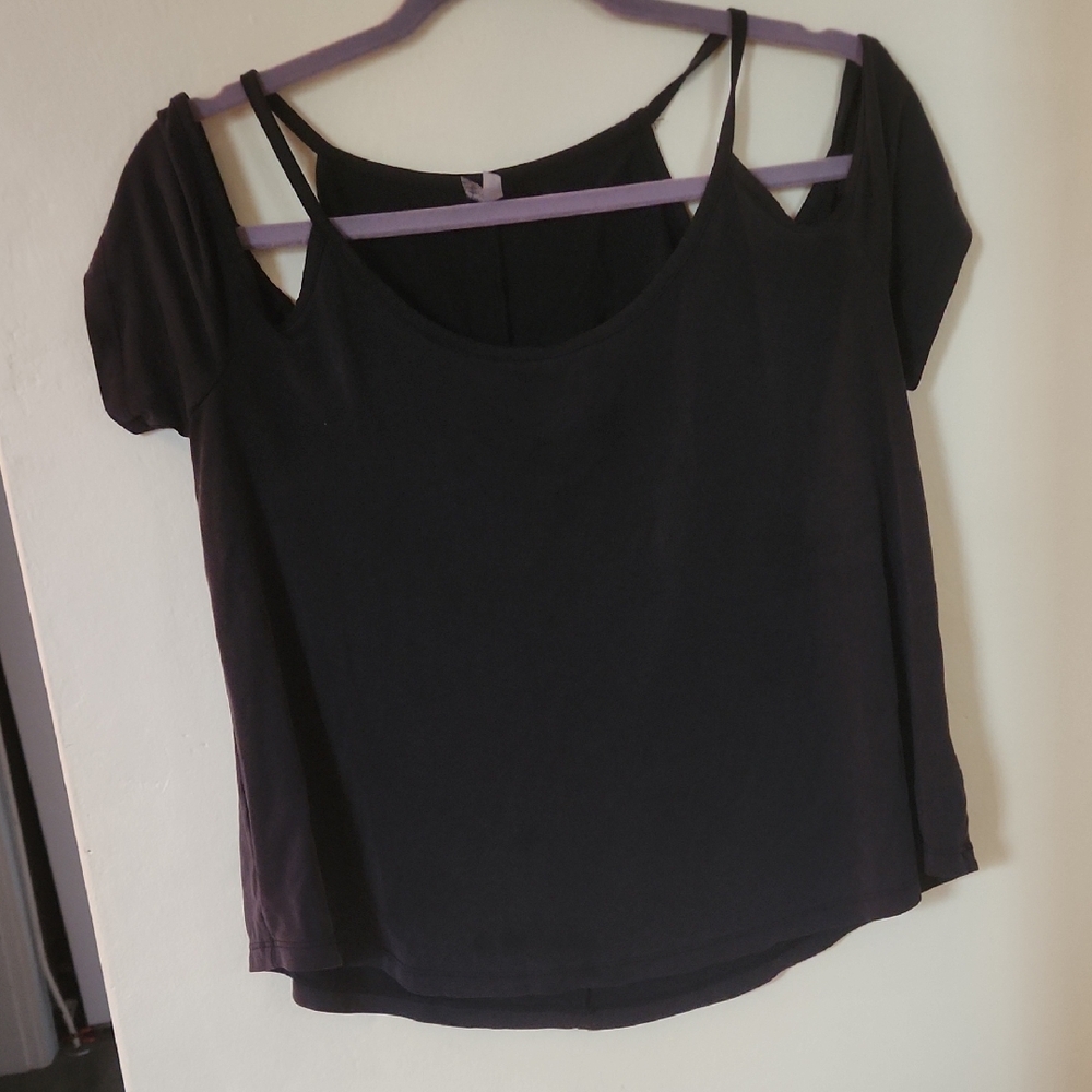 Mudd Black Cut-Out Short Sleeve Blouse